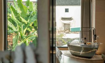 Jiande Lanqing Shiguang B&B (Meicheng Ancient Town Branch)