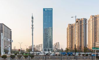 HanTing Hotel (Nanchang Xizhan Guobo Subway Station)