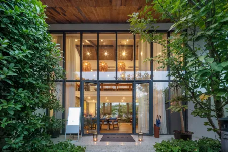 Kunshan  Hiti Alruo Resort Отели рядом с достопримечательностью «Chengxu Temple»