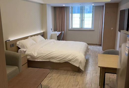 롱주 호텔 객실 내부