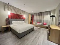 Ibis Hotel (Changji Jianshe Road Snack Street)
