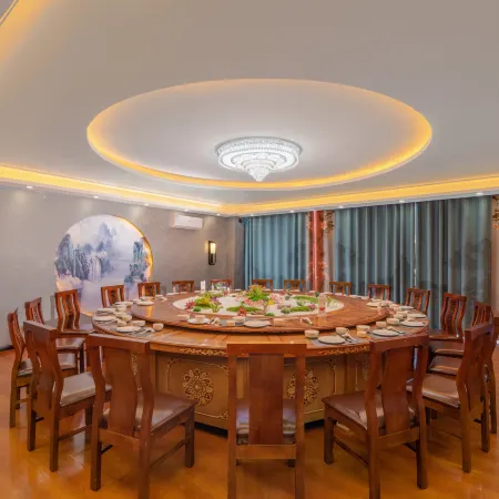 Xirui Hotel