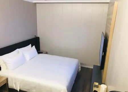 HanTing Premium Hotel (Guangzhou Dongxiaonan Subway Station)