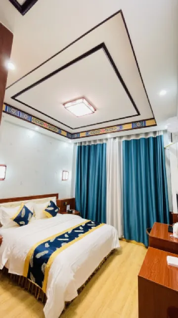 Four Seasons Wenshu Homestay