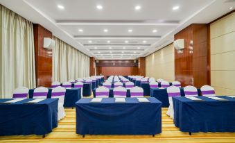 Zhongkai International Hotel (Longyan Wanda Plaza Branch)