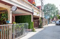 Baan Mee Suk Ayutthaya Hotel di Ko Rian
