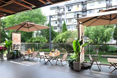 Yi Su Hot Spring Hotel (Nanjing Qinhuai Confucius Temple) Các khách sạn ở Khu đền Fuzi