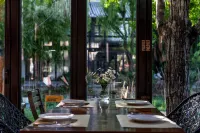 The Bivou Lijiang - breakfast
