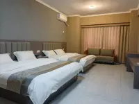 Mulan Xiyue Hotel (Xuchang Pang Donglai Hengda Jinhui Plaza)