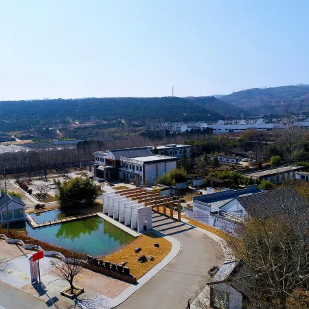 Mengshan dragon mist tea culture theme hotel