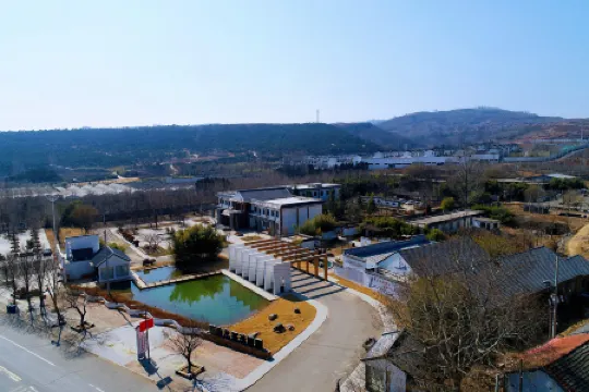 Mengshan dragon mist tea culture theme hotel