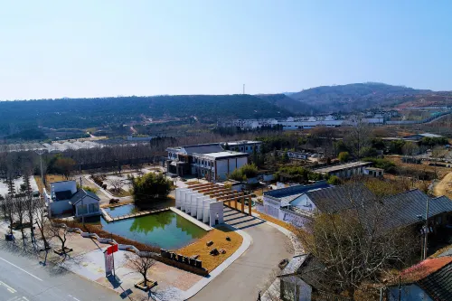 Mengshan dragon mist tea culture theme hotel
