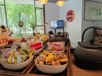 Weilan Jian · Yayan (Guiding Jinhaixueshan Yinzhai)