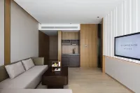 SHININGMAN HOTEL