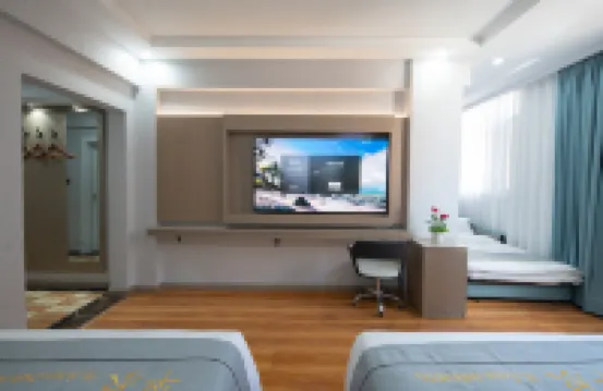 HUACHEN HOTEL(SHANGRI-LA BRANCH）