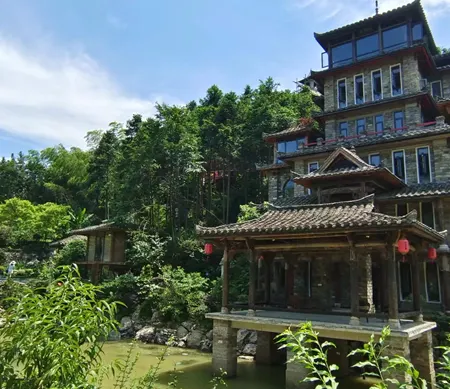 Xianning Banmu Dashan Chinese Inn