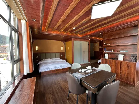 Kangding Zangyuan Kangba Boutique Homestay