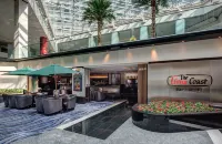 Regal Airport Hotel - bar