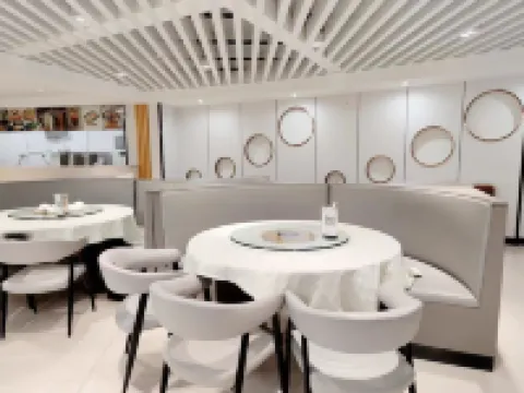 Lavande Hotel (Xinyi Fuhai Building) - parkir