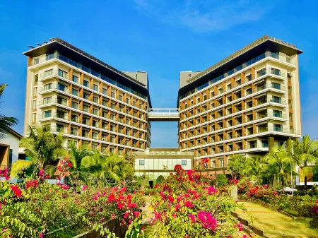 Sonaga Beach Resort & Villas Phu Quoc Отели рядом с достопримечательностью «Chinh Toa Dalat»