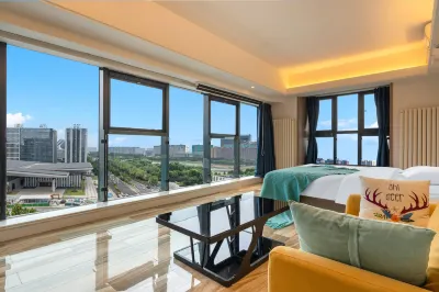 Zhengzhou Maitian Yiguo Hotel (Boya Plaza) Hotels near Zhengzhou Vocational University of Information and Technology (Northeast to Henan Chest Hospital Relative's Courtyard)
