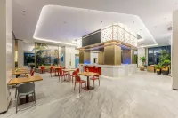 Kew Green Hotel Haikou International Duty Free City（Xinhai Harbour） - بار