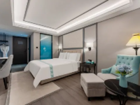 Xana Hotelle  (Sanya Letian Cheng Qianguqing) Hotel berhampiran Sanya Romance Park