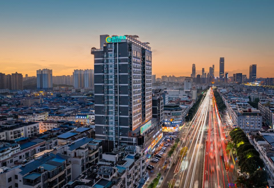 City Convenience Hotel (Nanning Qingxiu Xianxuan Square) - Housity