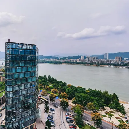 Atour Hotel Tonglu Fuchun River