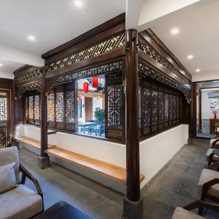 Hongcun Yunjianyue Tingyuan Light Luxury Holiday Homestay