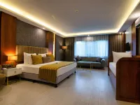 Vela Verde Hotel & Spa Hotels near Ferry