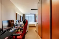 Wuhu Squirrel Garden Hotel (Zhongshan Road Pedestrian Street) - Esports