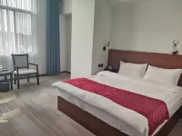 Longling Qiaoxiang Grand Hotel - Thân thiện với thú cưng