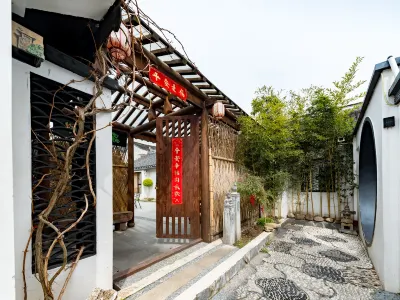 Flower Building·Homestay (Shanghai Qingxi Old Street) Hotel in zona Shanghai Wanfo Pavillon