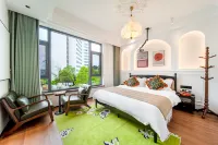 Fenglin Evening Homestay (High-speed Railway Station Branch) - 주차장