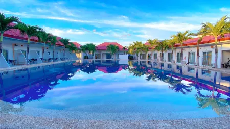 Green Mango Resort Отели рядом с достопримечательностью «South Farm Panglao Bohol»