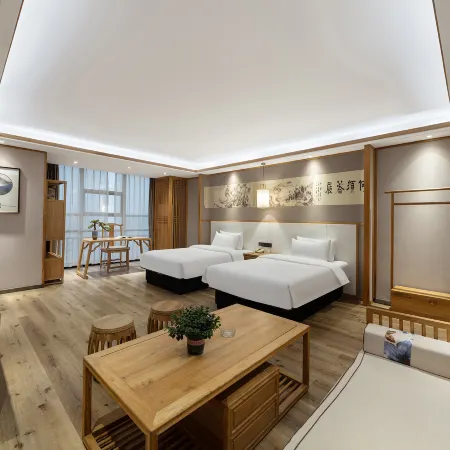 Century Star Boutique Hotel (Zhoukou Railway Station Red Star Macalline Branch)