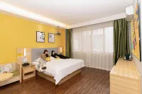 Dream Silk Hotel Hotels near Hezhou Chengxi Passenger Transport Service Terminal