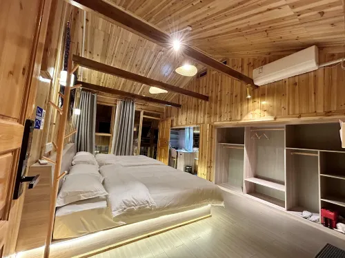Dali Dongzhai Langshangxi Homestay - balcony