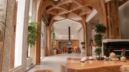 Qinyuanchun Residence (Tianmen Mountain Cableway Branch) Отели рядом со станцией Zhangjiajie West Station