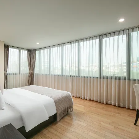 HB Serviced Apartment - 121B Quan Hoa Отели рядом с достопримечательностью «Кау Гиай»
