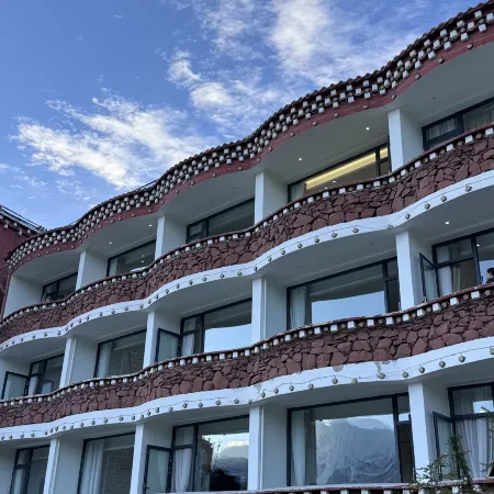 Yingxue Mountain Villa