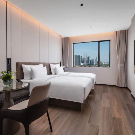 Byland World Hotel (Yiwu International Trade City) Отели рядом с достопримечательностью «Стадион Иу»