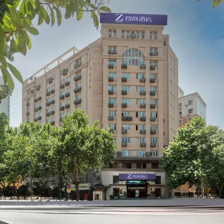 Zsmart Smart Hotel (Xi'an High-tech Road Science and Technology Road Subway Station Store)