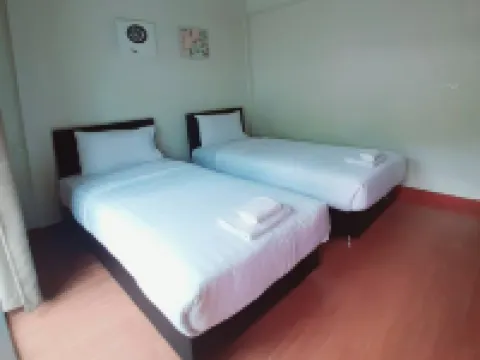 Phenwaree Amphawa Resort Hotels in Mueang Samut Songkhram