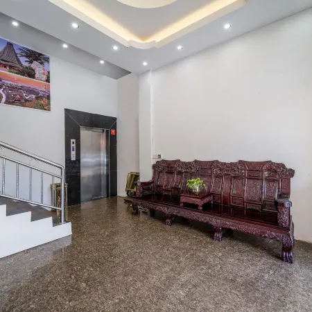 Nalai Hotel (Sanjiang Datong Village Scenic Area Fengyu Bridge)