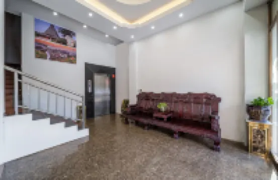 Nalai Hotel (Sanjiang Datong Village Scenic Area Fengyu Bridge)
