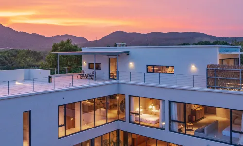 斜陽耒築民宿·索河