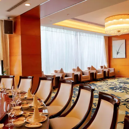 Win Win Hotel