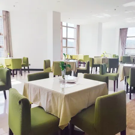 Pingtang Mingcheng Hotel (County People's Government & Santian Square Branch)
